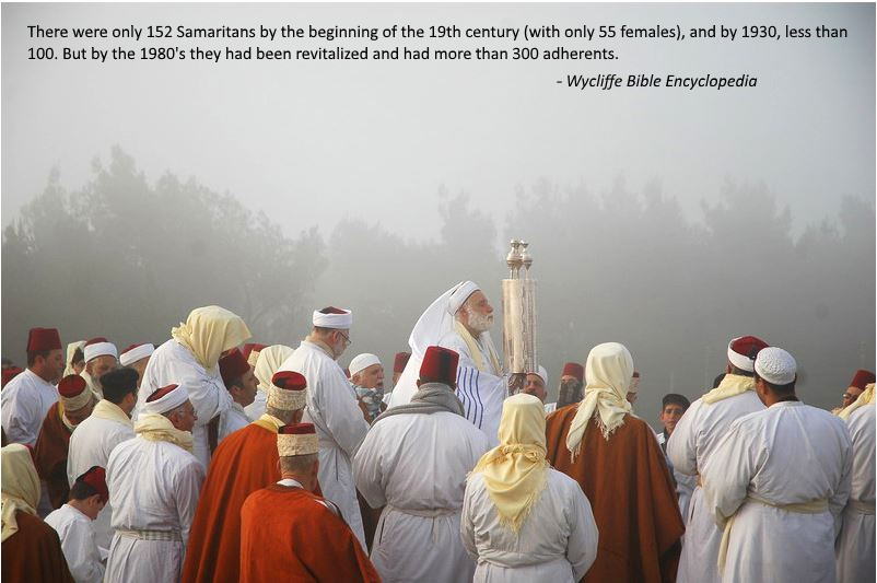 a photo of over 2 dozen Samaritans in white and other biblical-style clothing in a ceremony
